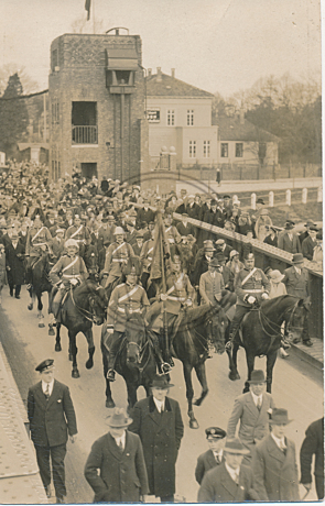 Veteranen auf Cäcilienbrücke