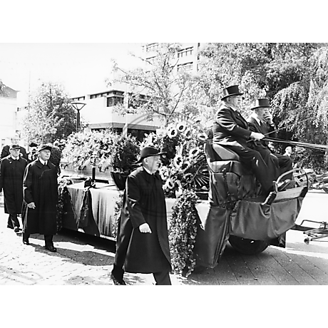 Leichenzug für Horst Janssen