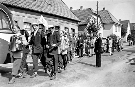 Straßenfest in der Kampstraße Osternburg 1955