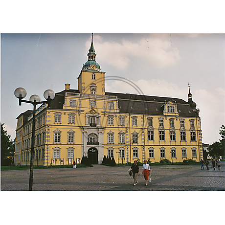 Oldenburger Schloss im Sommer