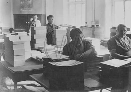 In der Buchdruckerei Karl Postel 1944