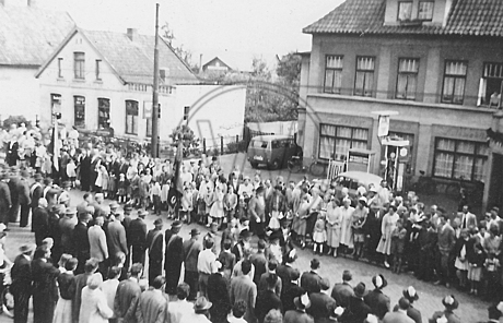 Schützenumzug an der Hauptstraße 1950er Jahre