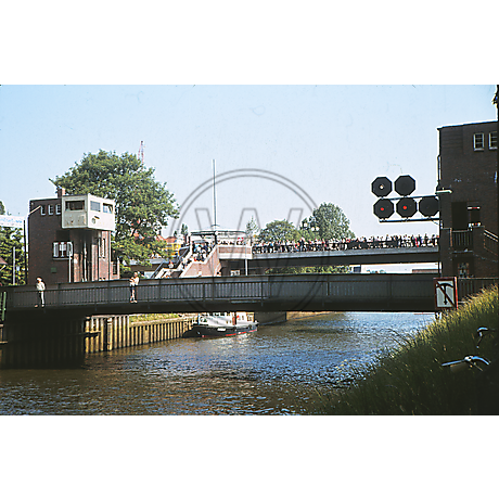 Neue Amalienbrücke