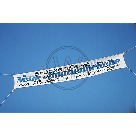 Neue Amalienbrücke